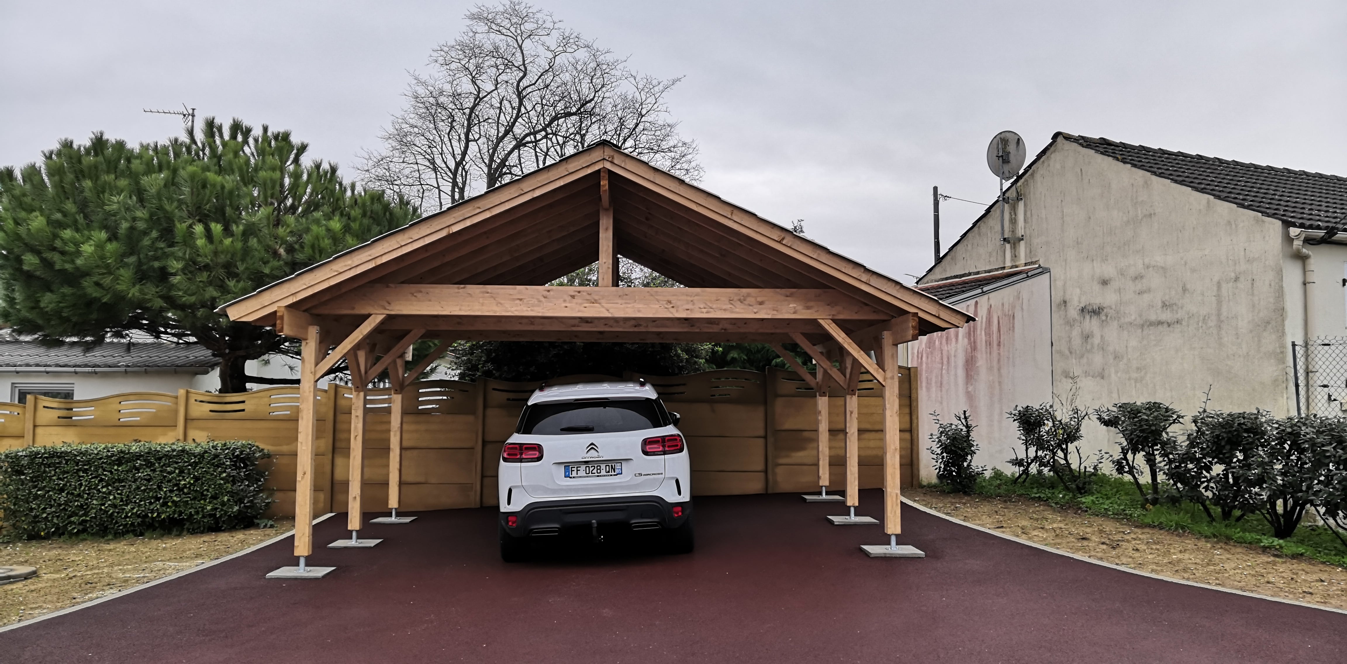 Carport bois toit deux pentes Autour du Bois Concept